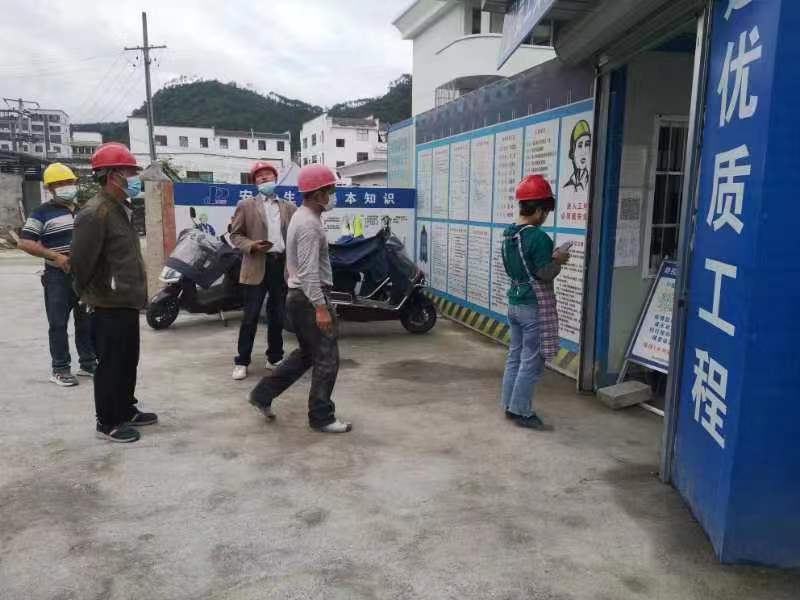 屯溪城建投公司多措并舉，筑牢建筑工地“防疫墻”