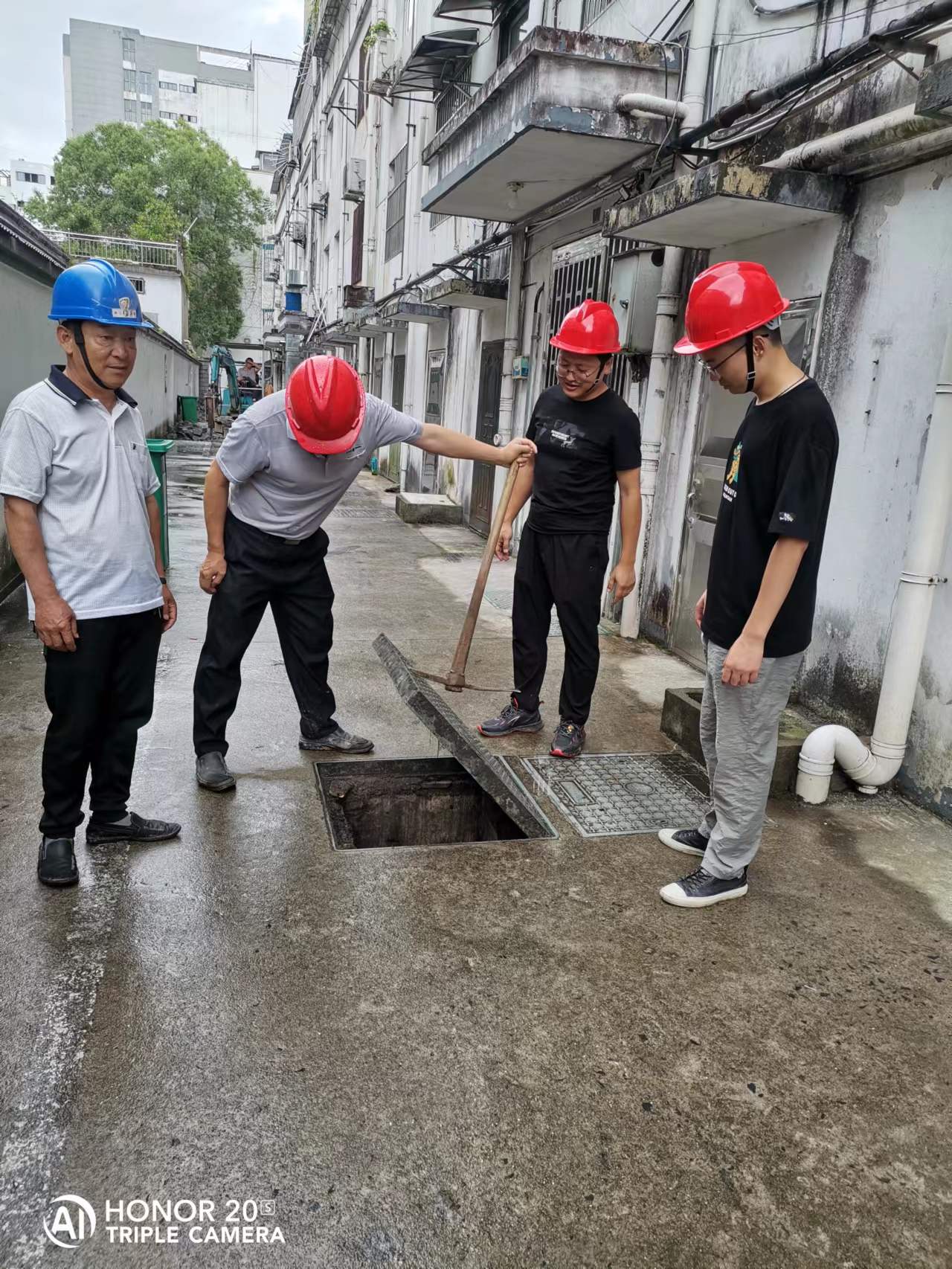 遵守安全生產(chǎn)法，當(dāng)好第一責(zé)任人