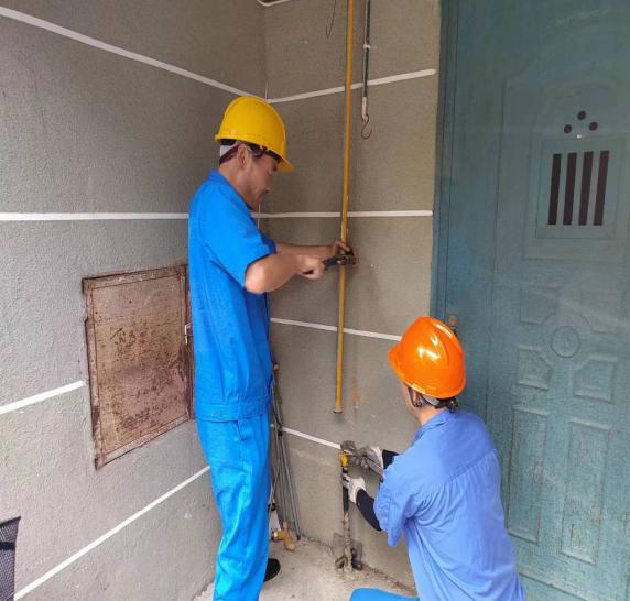 “三落兩?！惫泊偃?xì)夤艿栏脑熘脫Q工作安全平穩(wěn)有序