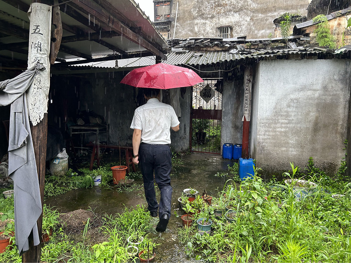 開展汛期安全檢查 筑牢資產(chǎn)安全線